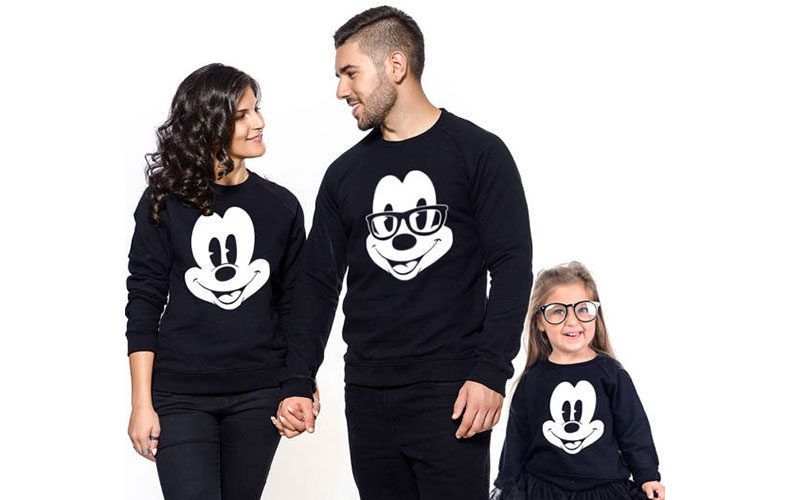 Mickey Mouse sweaters voor het hele gezin! Oh yeah baby! Mickey Mouse sweaters voor het hele gezin! Oh yeah baby!