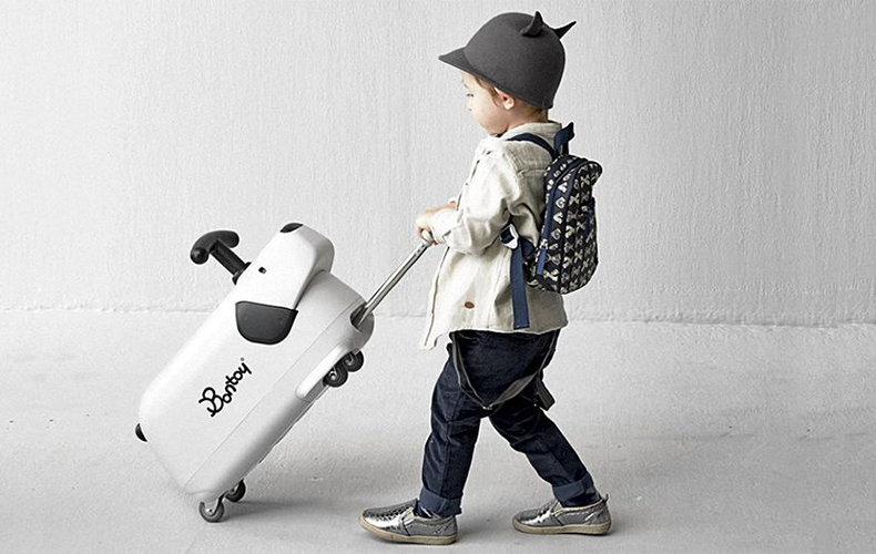 Een reisvriend en kindertrolley in één!